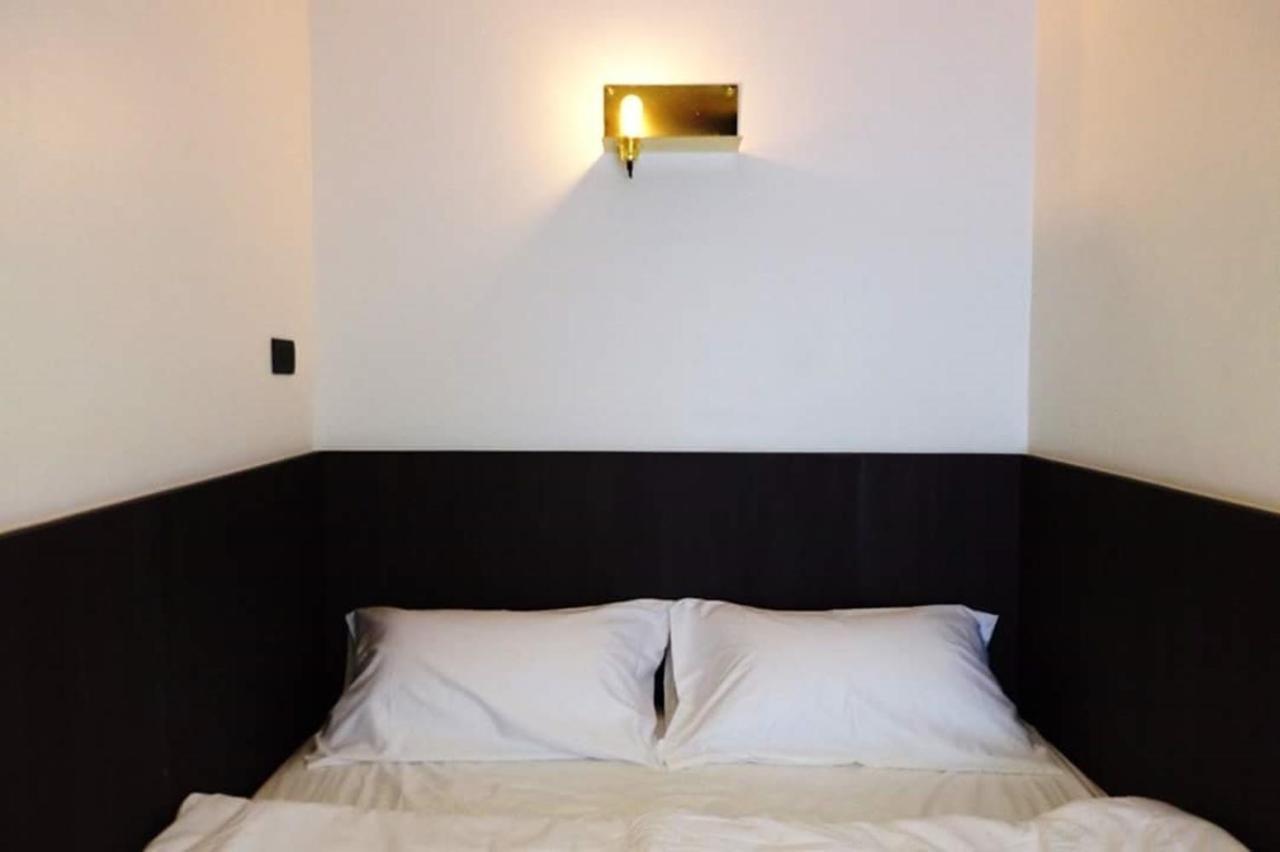 Four Sisters Homestay Bangkok Extérieur photo