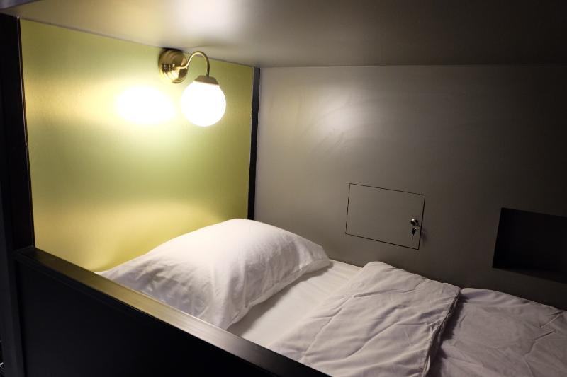 Four Sisters Homestay Bangkok Extérieur photo